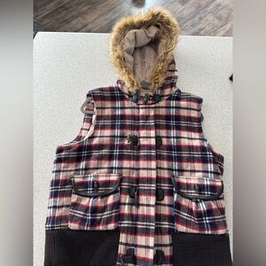 Women’s Plaid Hooded Vest with Faux Fur Trim and Leather Toggle Button Closure